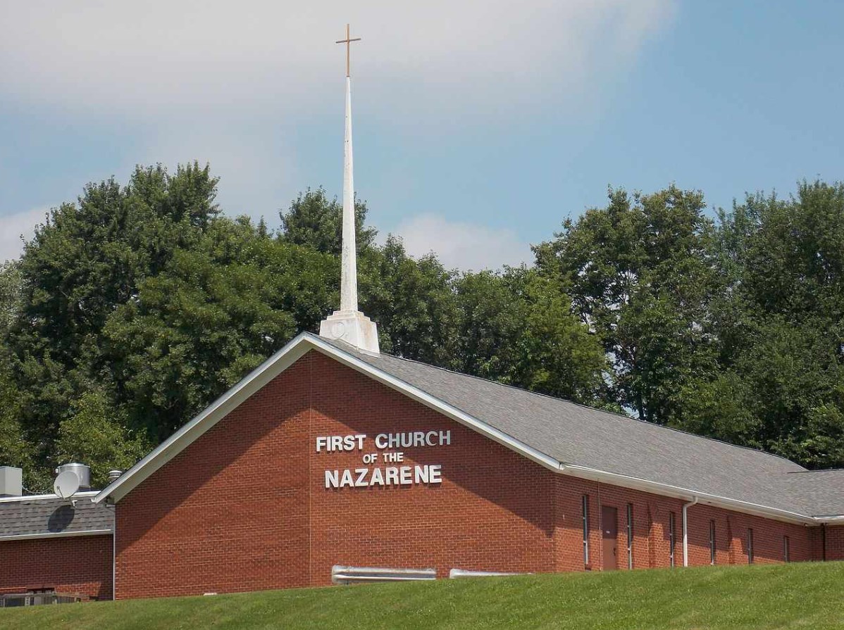 a one-floor building with the “First Church of the Nazarene” inscription on it