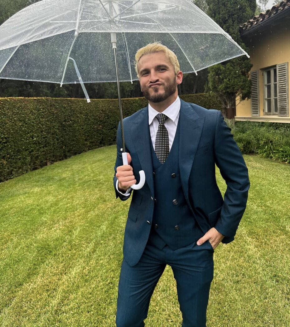 Zane Hijazi with umbrella